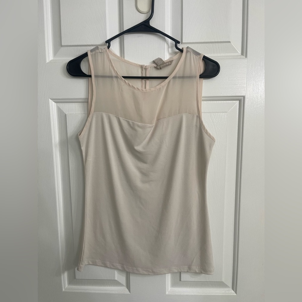 Banana Republic Cream Top size = small